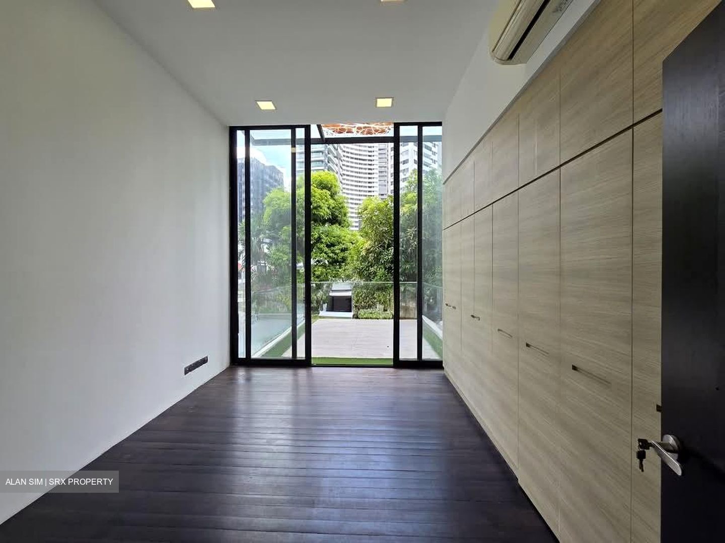 Jalan Elok (D9), Terrace #549588121